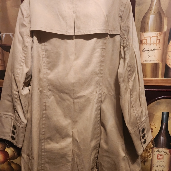 Classy Tommy Hilfiger short trench coat with cute mandarine collar.   Size XL - Picture 2 of 6